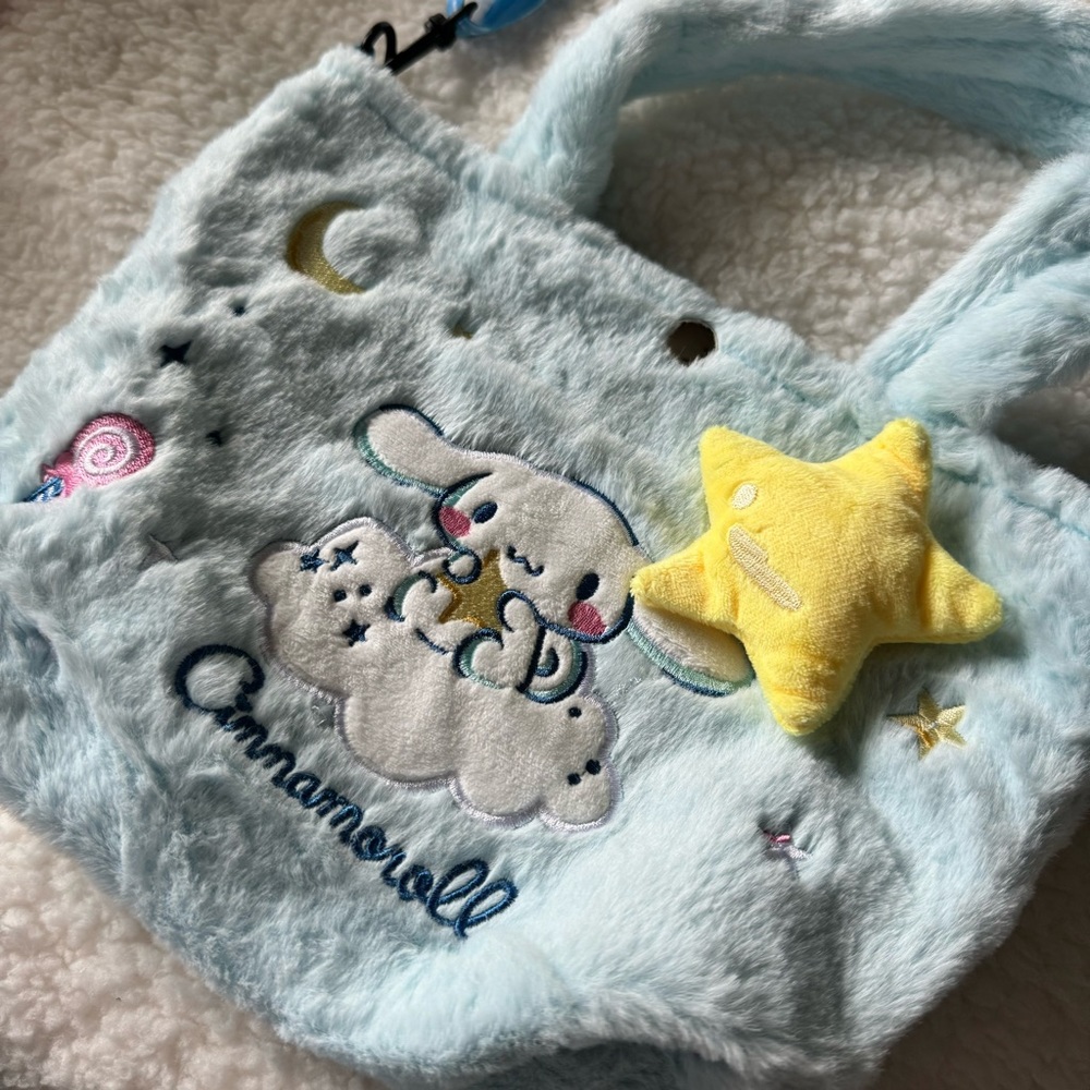 Brand new cinnamoroll mini plush tote bag - Picture 5 of 8